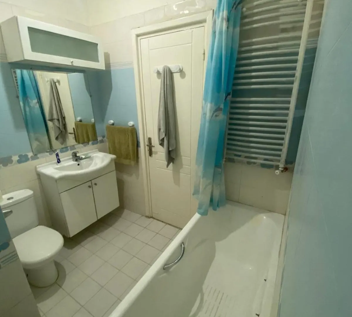 Magnifique Appartement Emplacement Exceptionnel Tunis 0*,